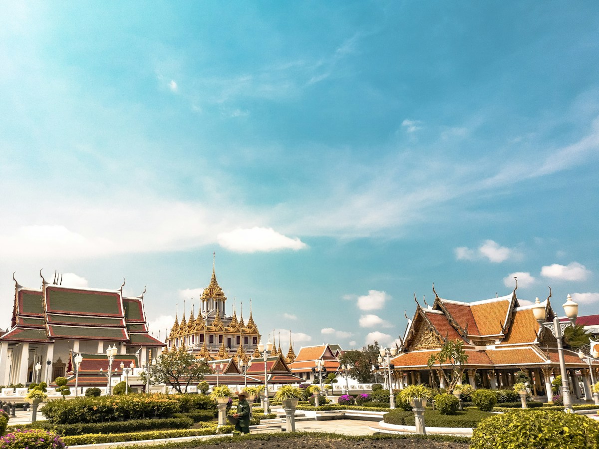ภาพประกอบวัดและสถาปัตยกรรมไทยในกรุงเทพฯ